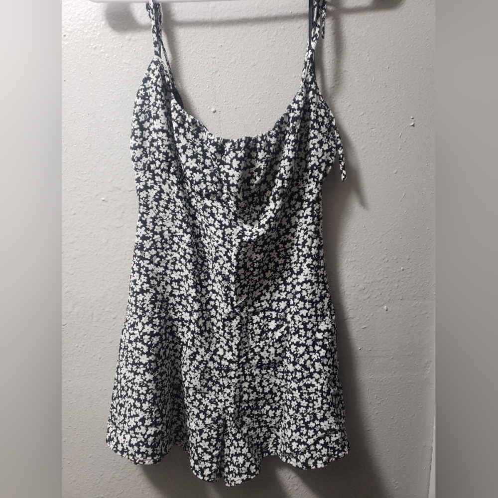 Forever 21 Shorts/romper